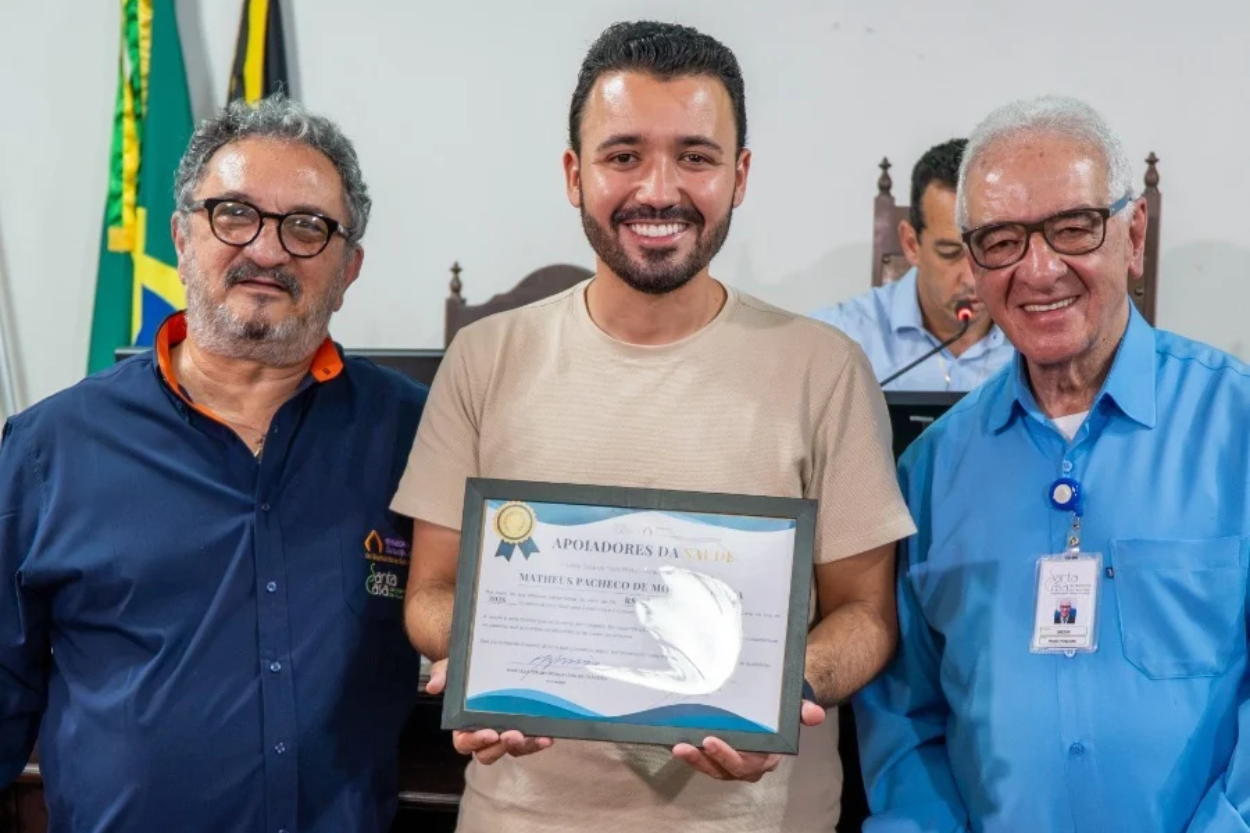 Matheus Pacheco recebe reconhecimento por fortalecer a estrutura da saúde de Ouro Preto através da Santa Casa