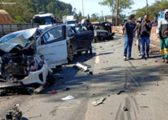 Engavetamento com 25 veículos fecha a BR-040 após carreta perder freios em Nova Lima