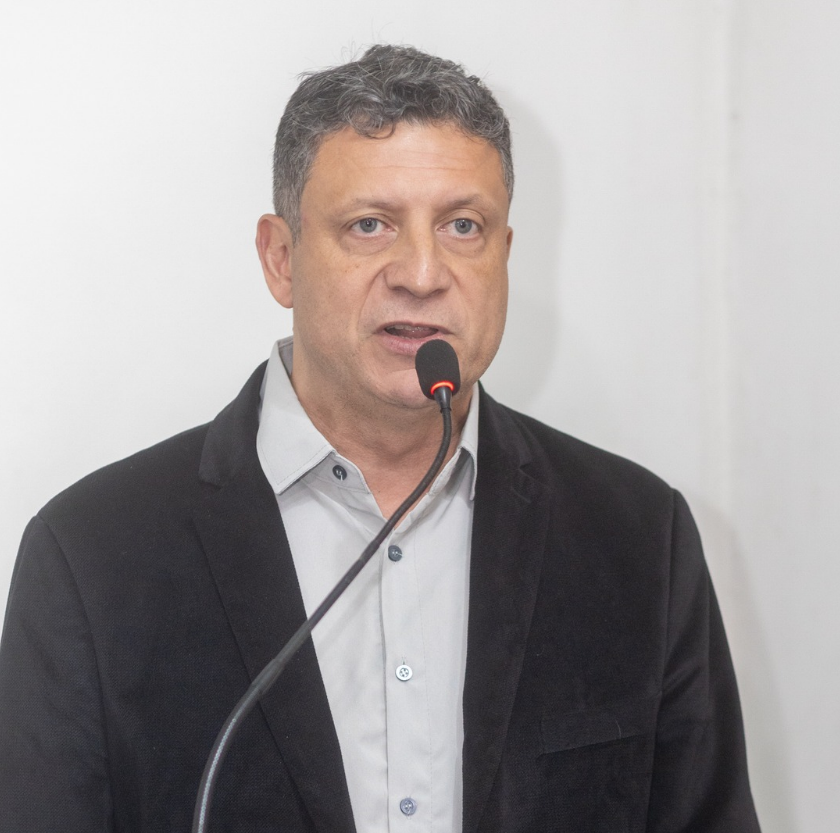 Renato Zoroastro cobra informações sobre inclusão de pessoas com deficiência no mercado de trabalho em Ouro Preto